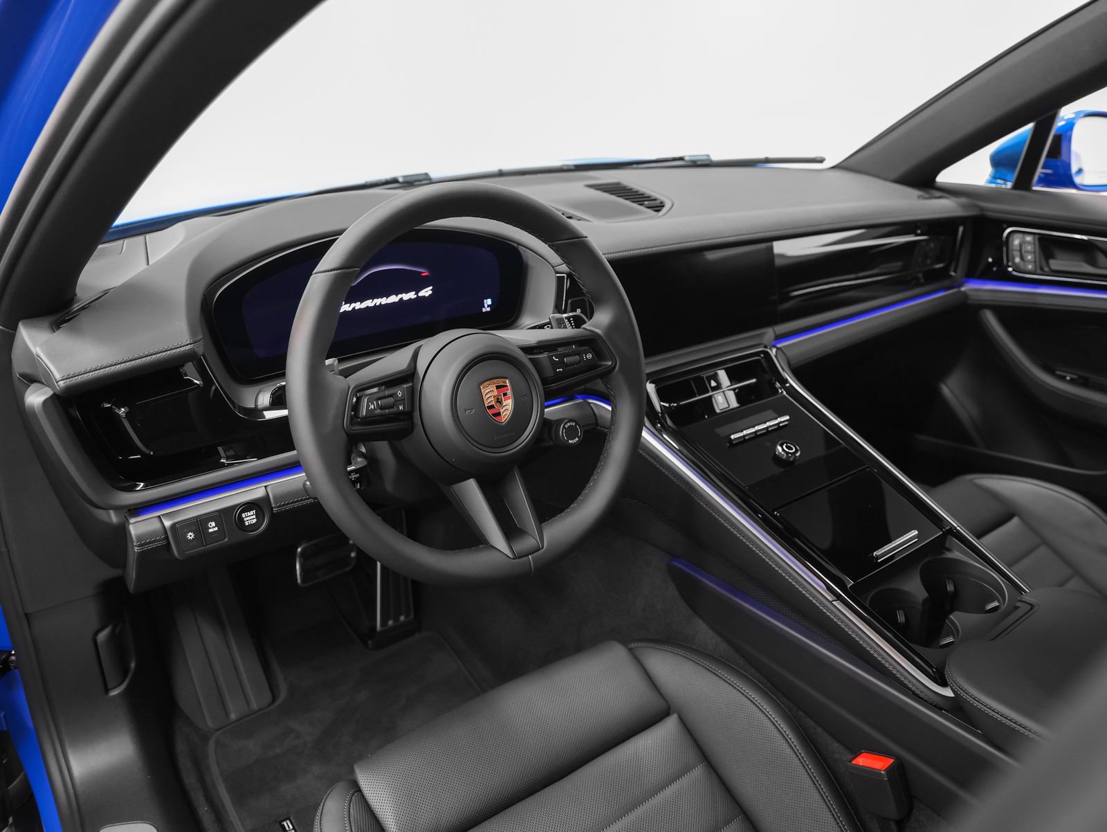 Certified 2026 Porsche Panamera 4 AWD/4WD image 4