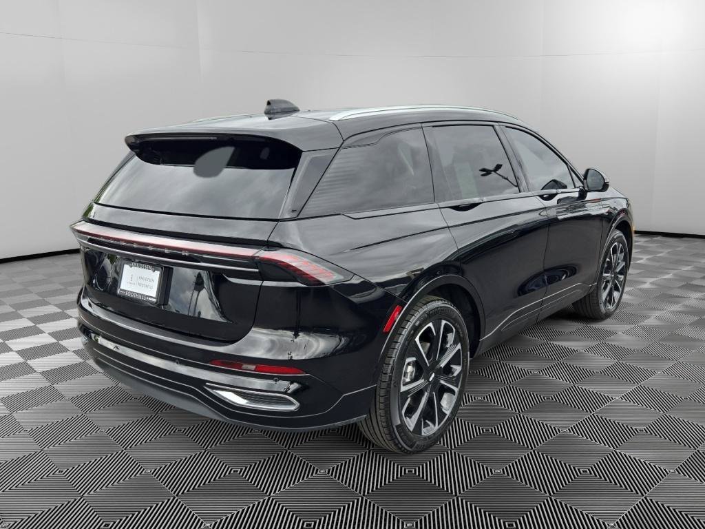 Used 2026 Lincoln Nautilus Reserve AWD/4WD image 7