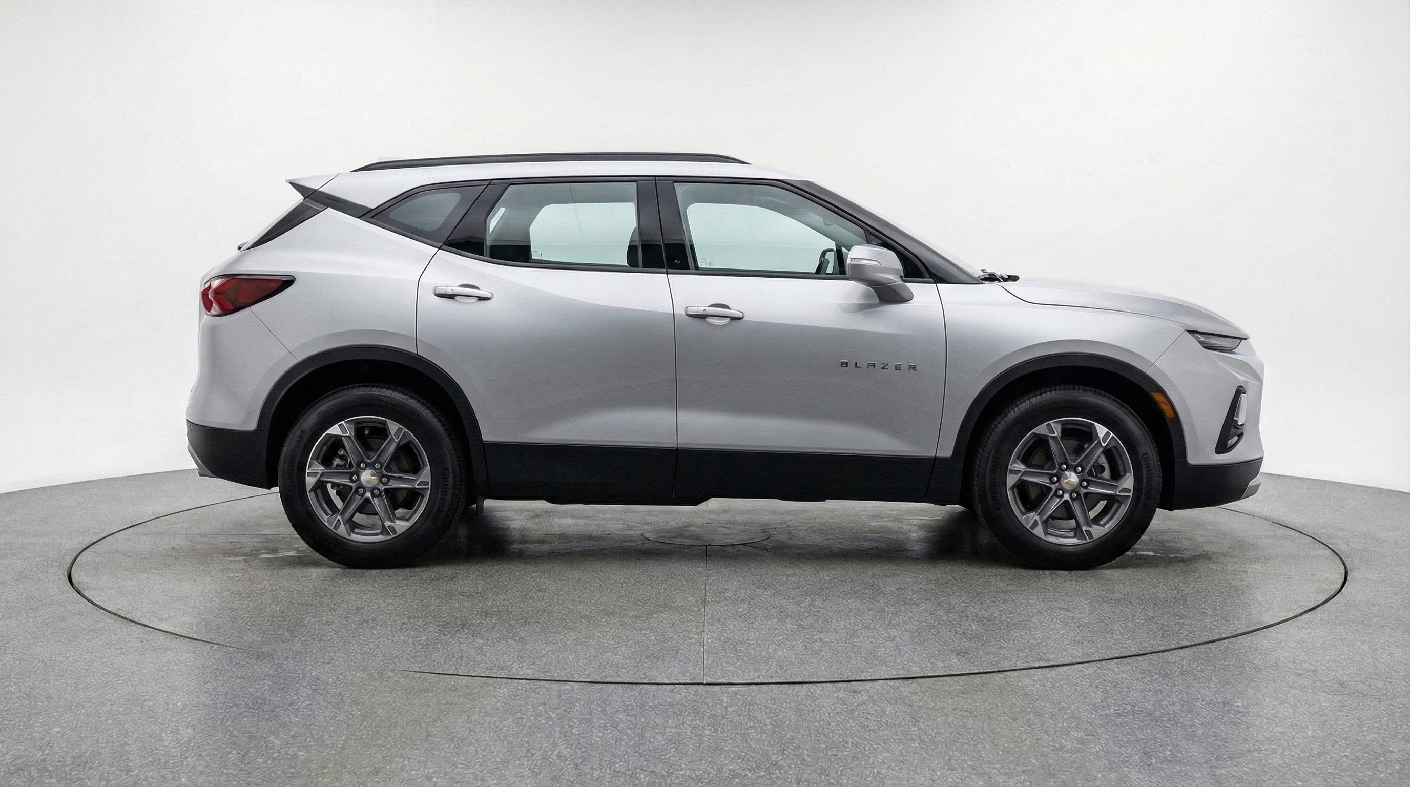 Used 2025 Chevrolet Blazer LT image 11