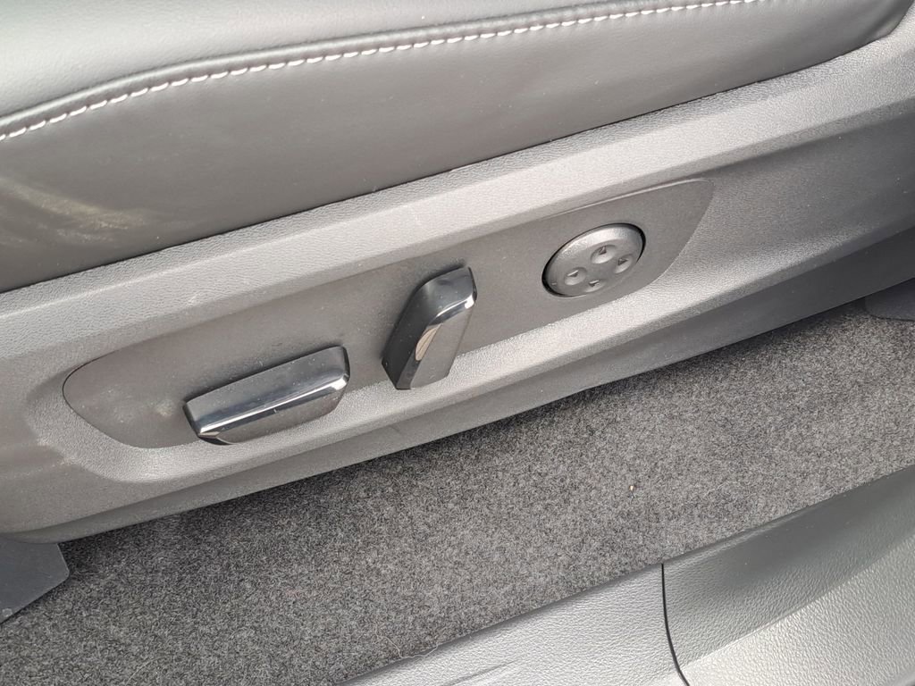 New 2026 INFINITI QX60 Sport w/ Dark Cargo Package image 18