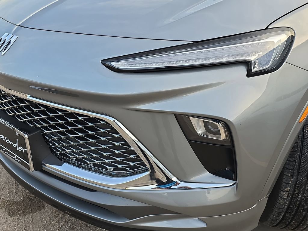 Used 2024 Buick Encore GX Avenir w/ Avenir Technology Package image 29