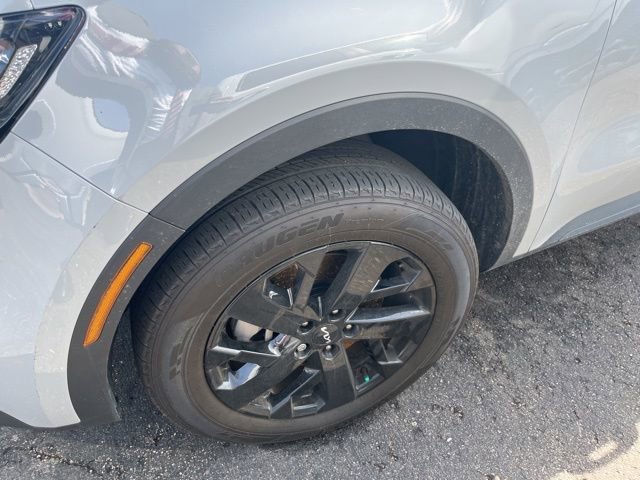 Used 2023 Kia Sorento S w/ Panoramic Sunroof Package image 11