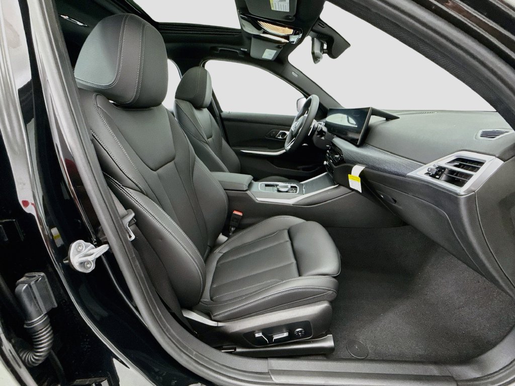 New 2026 BMW 330i Sedan w/ M Sport Package RWD image 19