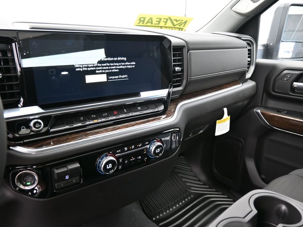 New 2025 GMC Sierra 2500 SLE image 20