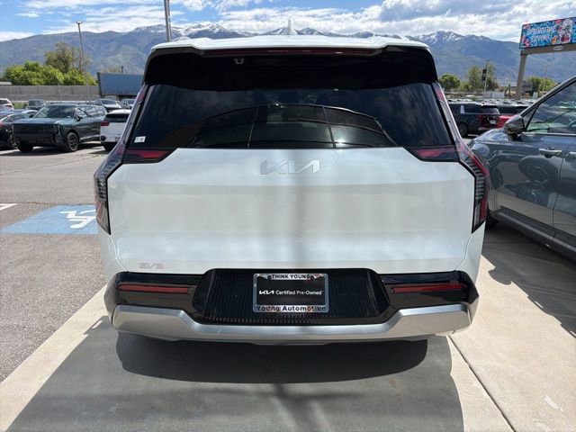 Used 2024 Kia EV9 Land AWD/4WD image 6