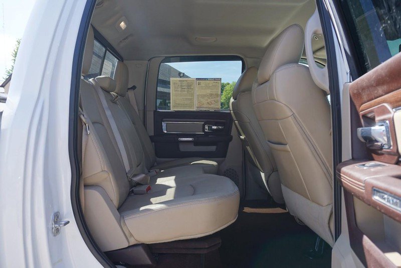 Used 2017 RAM 1500 Laramie w/ Convenience Group AWD/4WD image 33