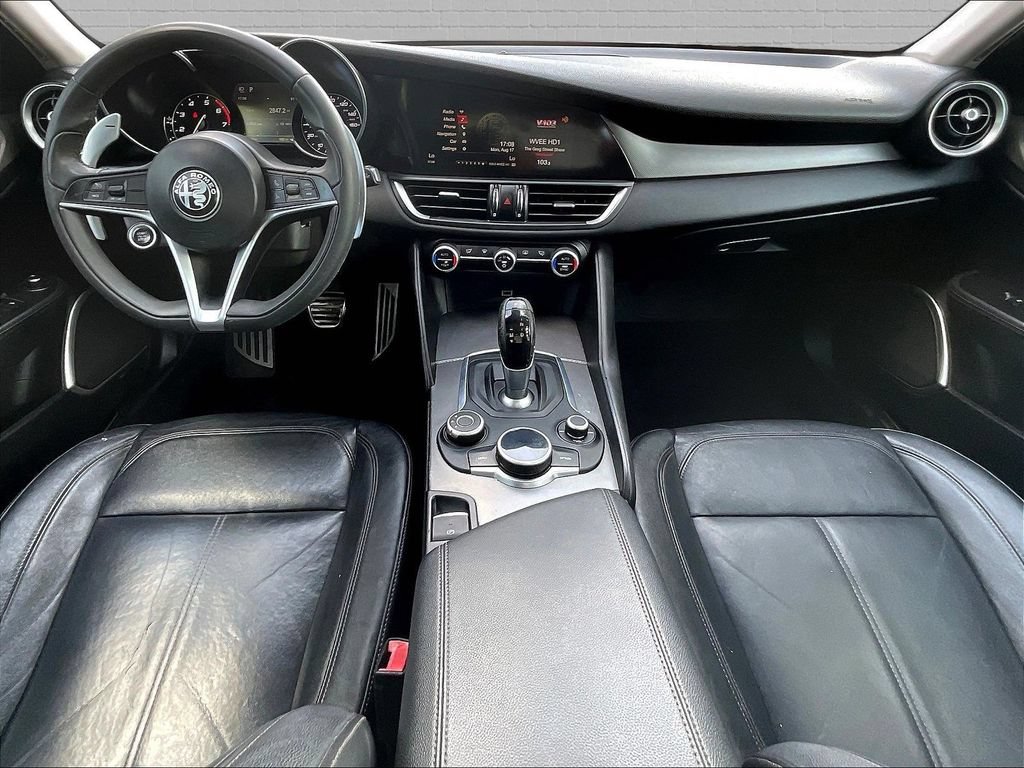 Used 2017 Alfa Romeo Giulia RWD image 7