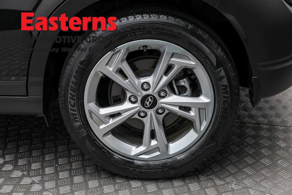 Used 2023 Hyundai Kona SEL image 8