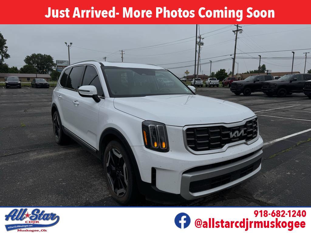 Used 2024 Kia Telluride S w/ S Sunroof Package AWD/4WD image 1