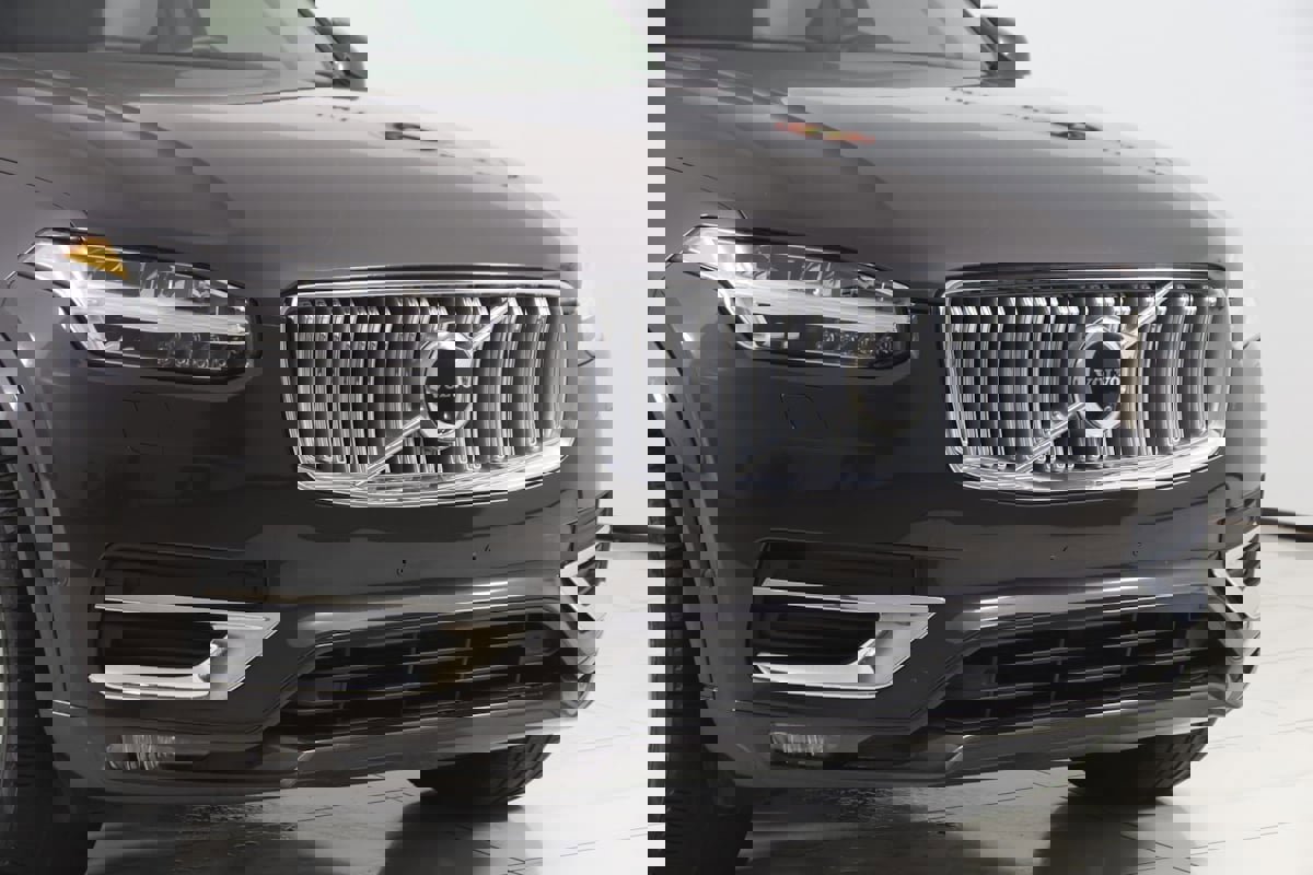 Used 2024 Volvo XC90 B6 Plus w/ Protection Package Premier image 41