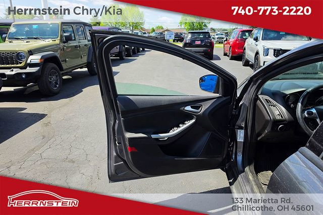 Used 2014 Ford Focus SE w/ Equipment Group 201A FWD image 15