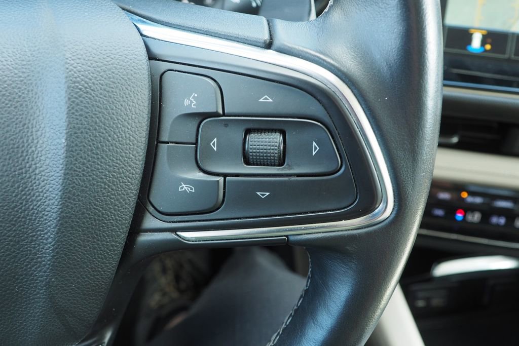 Used 2023 Buick Envision Avenir AWD/4WD image 26