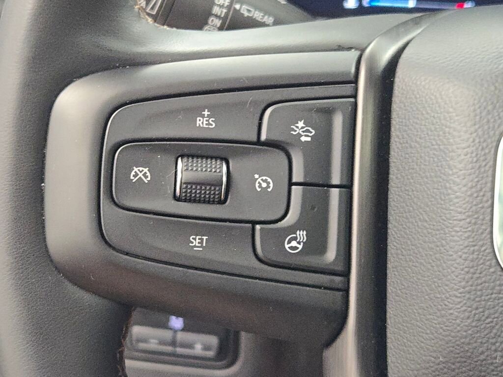 Used 2023 GMC Yukon AT4 image 39