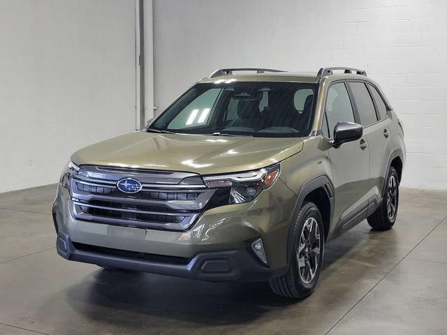 Used 2026 Subaru Forester Premium AWD/4WD image 2