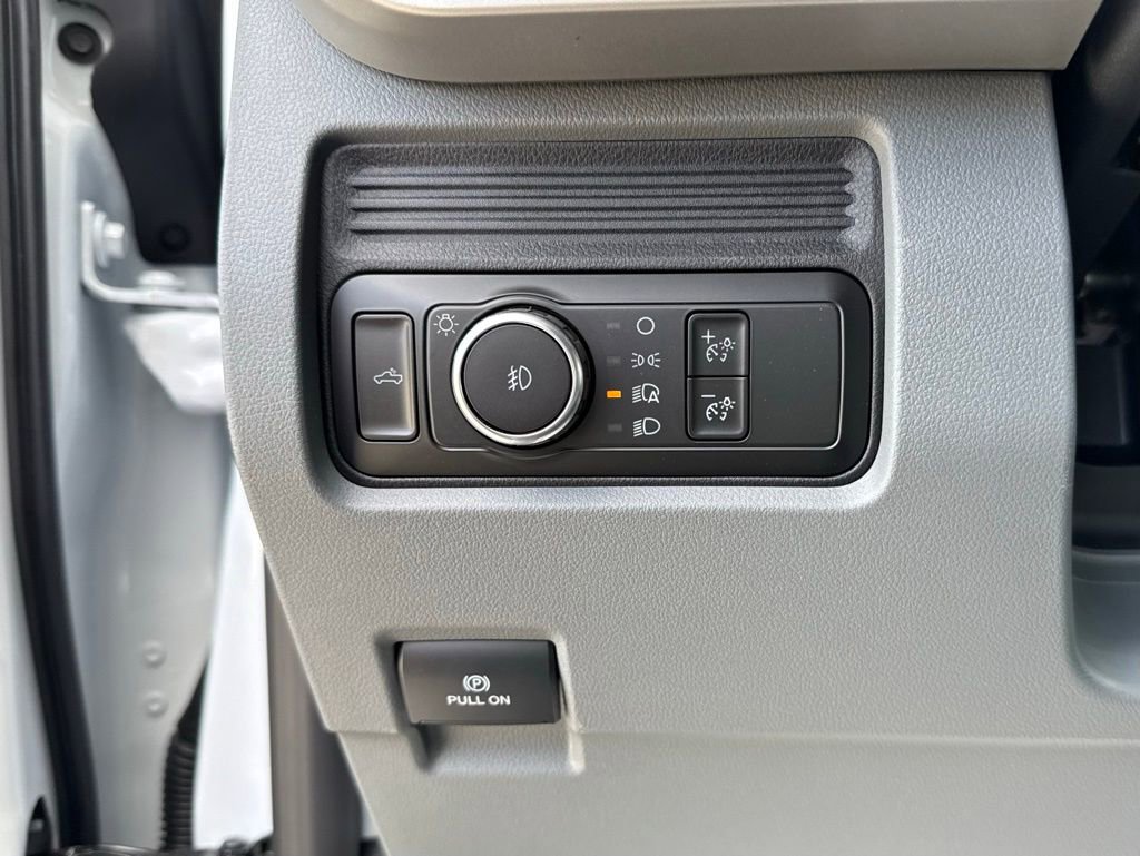 New 2026 Ford F450 XL w/ XL Chrome Package image 27