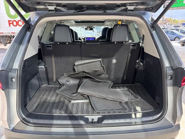 Used 2025 Toyota Grand Highlander AWD image 30