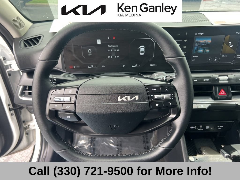Certified 2025 Kia K4 EX FWD image 34
