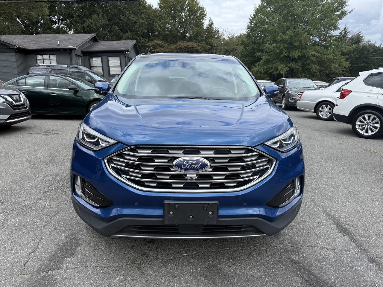 Used 2020 Ford Edge Titanium w/ Equipment Group 301A image 3
