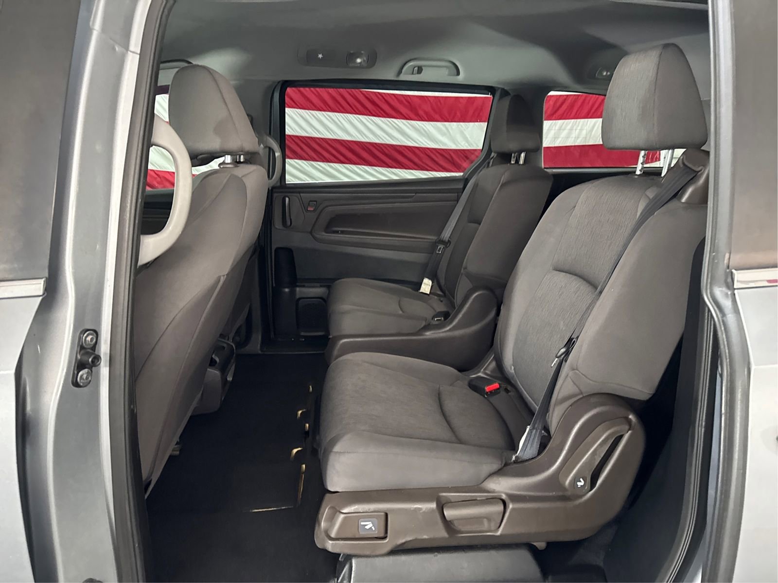 Used 2018 Honda Odyssey LX image 10