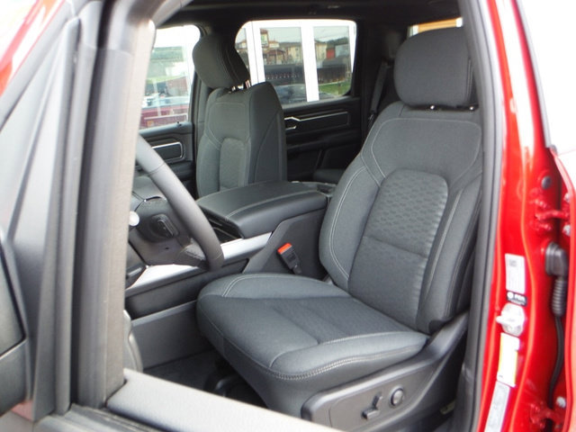 New 2026 RAM 1500 Big Horn AWD/4WD image 4