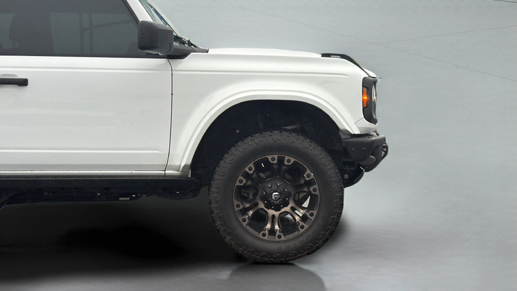 Used 2022 Ford Bronco Black Diamond AWD/4WD image 16