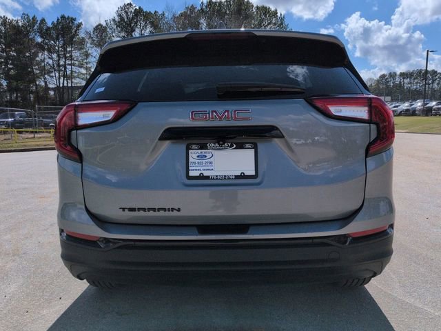 Used 2023 GMC Terrain SLE w/ Driver Convenience Package image 6