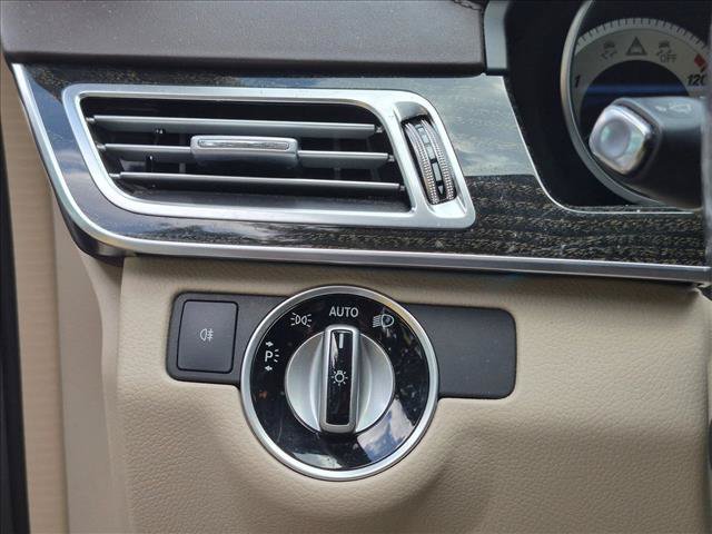 Used 2015 Mercedes-Benz E 400 Sedan image 10