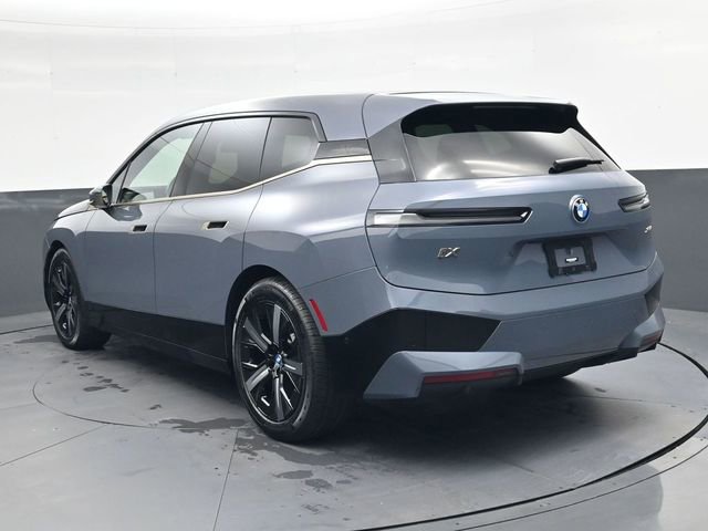 Used 2023 BMW iX xDrive50 w/ Premium Package image 6