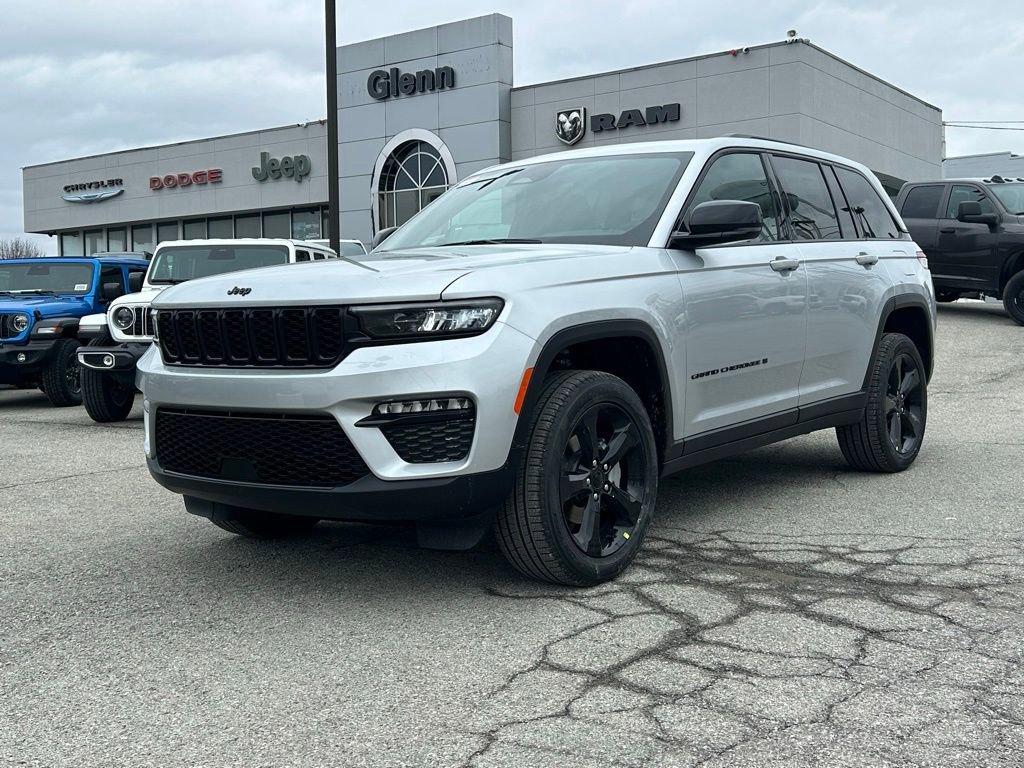 New 2025 Jeep Grand Cherokee Limited w/ Black Appearance Package image 2