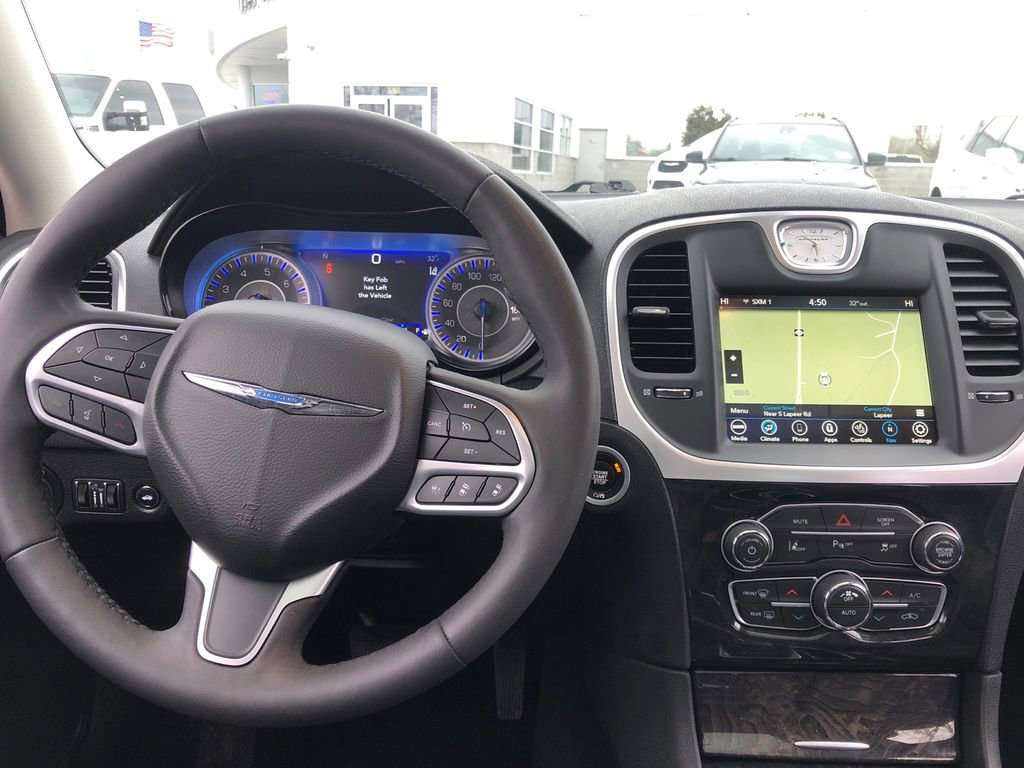 Used 2023 Chrysler 300 Touring L w/ Popular Equipment Group image 28