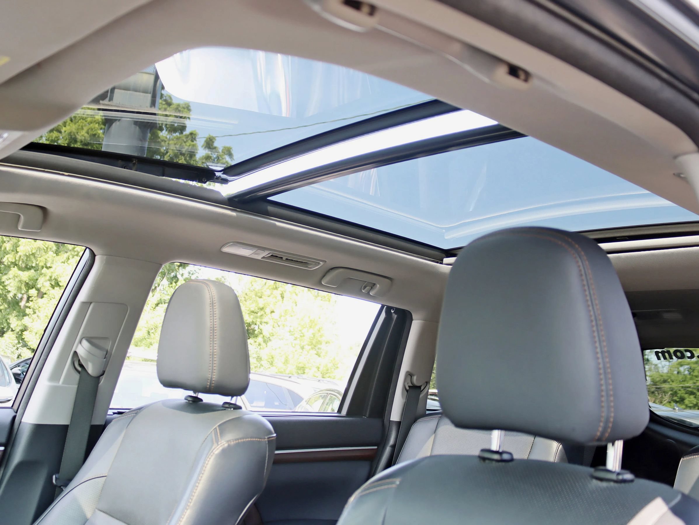 Used 2015 Toyota Highlander Limited Platinum AWD/4WD image 33