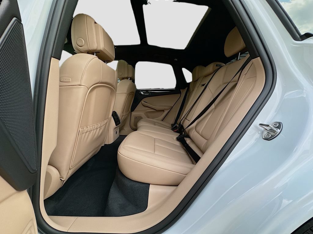 New 2026 Porsche Macan AWD/4WD image 24