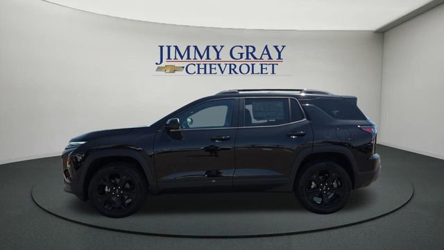 New 2026 Chevrolet Equinox LT w/ Convenience Package II FWD image 2