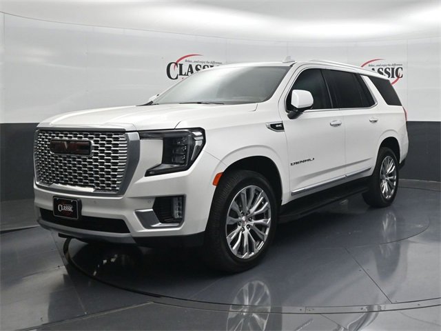 Used 2021 GMC Yukon Denali w/ LPO, Illumination Package image 3