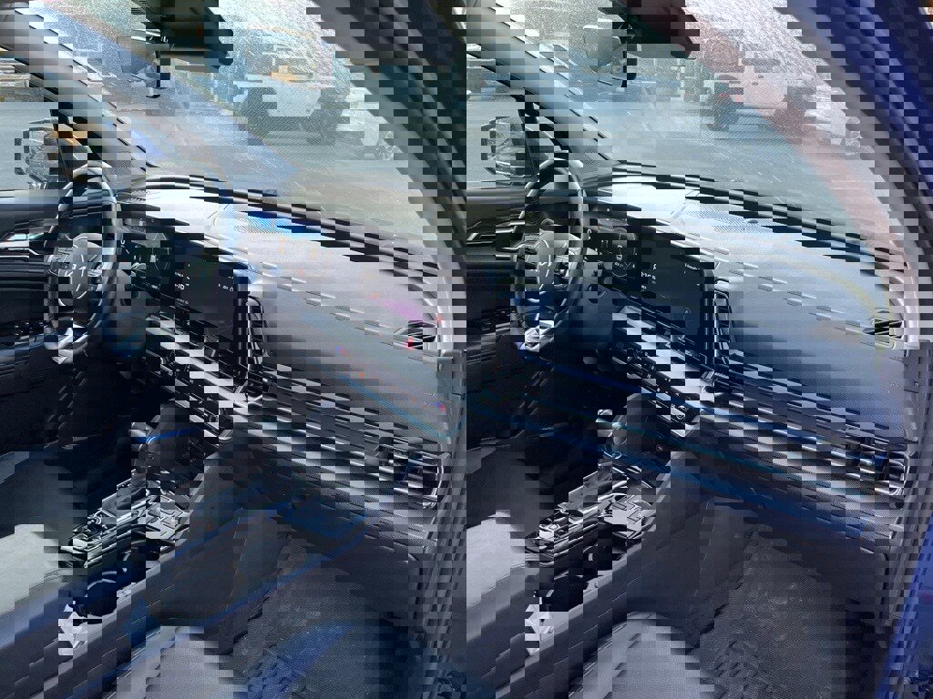 Used 2024 Kia Sportage SX image 11