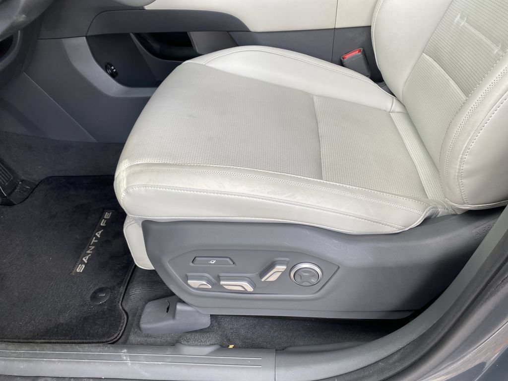 Used 2024 Hyundai Santa Fe Calligraphy FWD image 12
