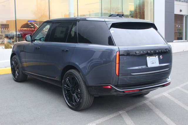 New 2026 Land Rover Range Rover Long Wheelbase SE image 11