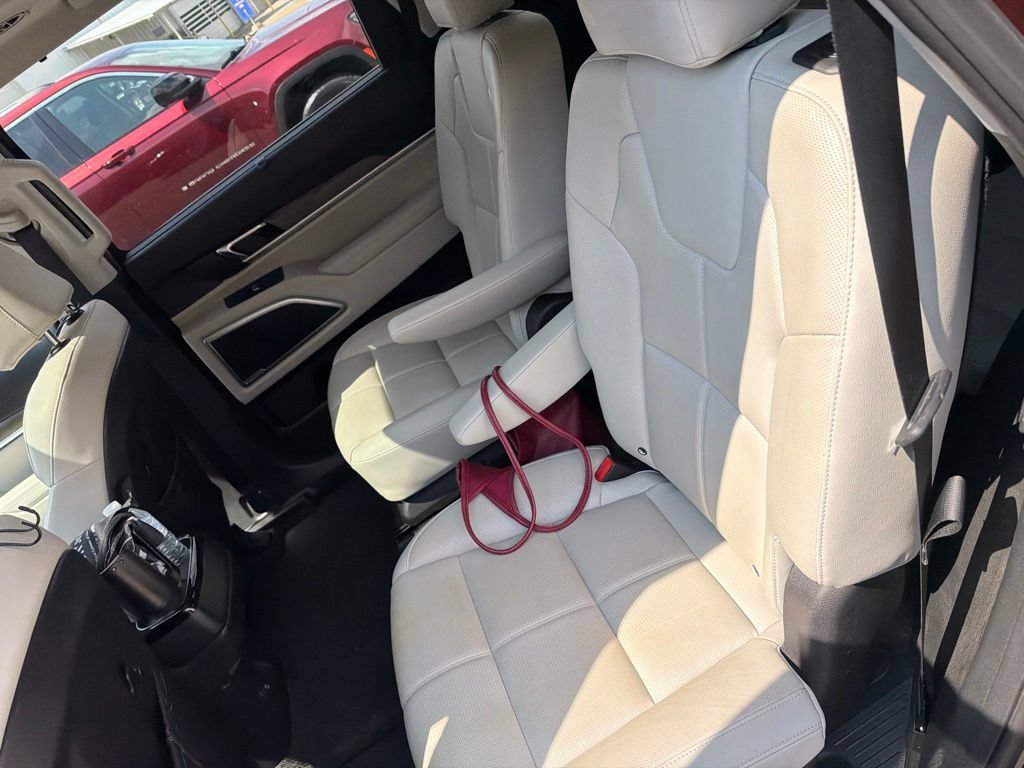 Used 2022 Kia Telluride EX w/ EX Premium Package FWD image 8
