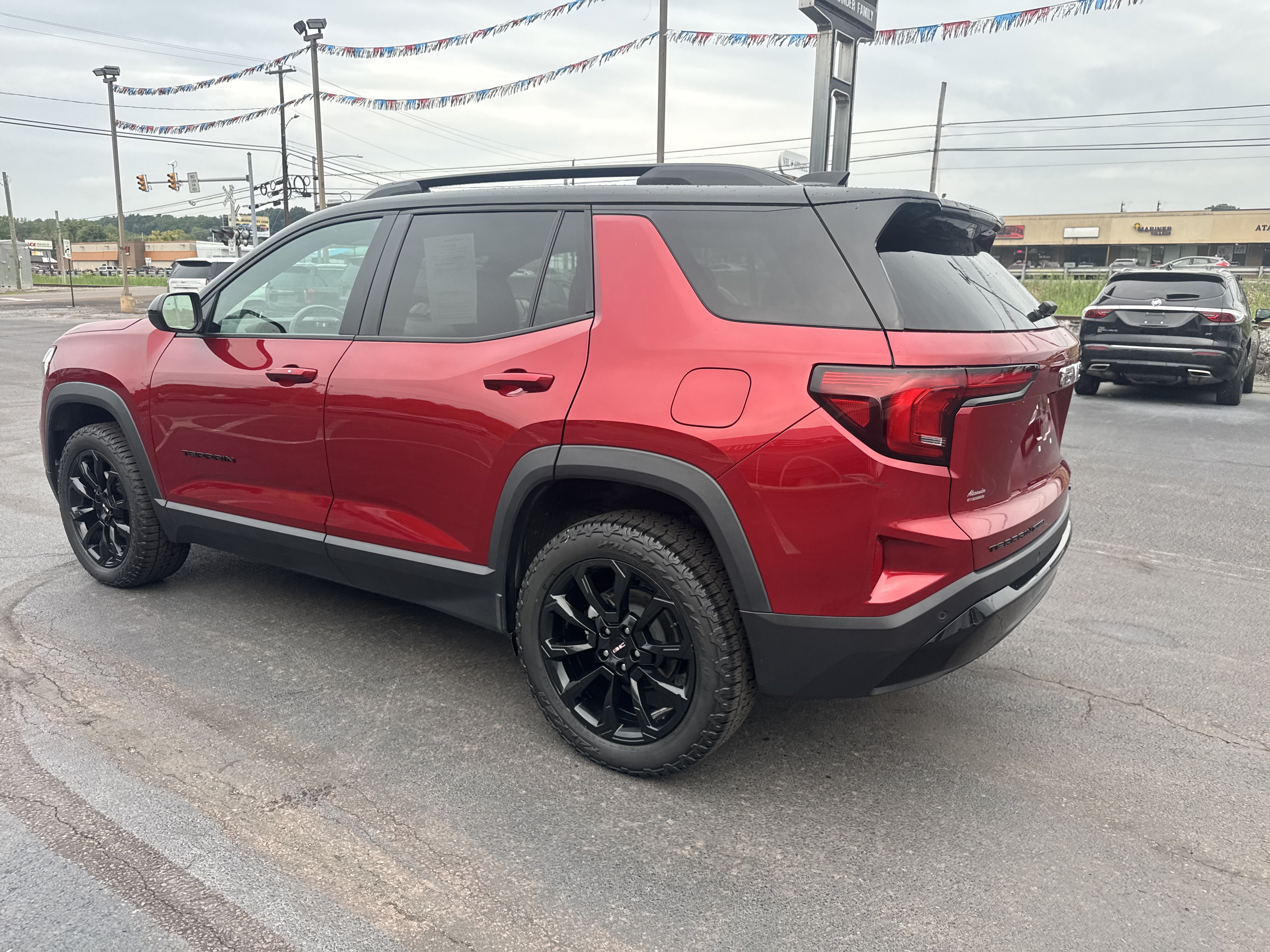 Used 2025 GMC Terrain Elevation w/ Black Edition AWD/4WD image 6