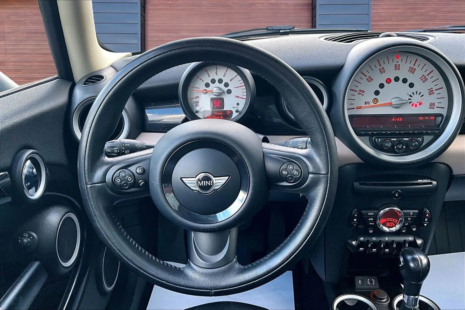 Used 2013 MINI Cooper Hardtop image 5