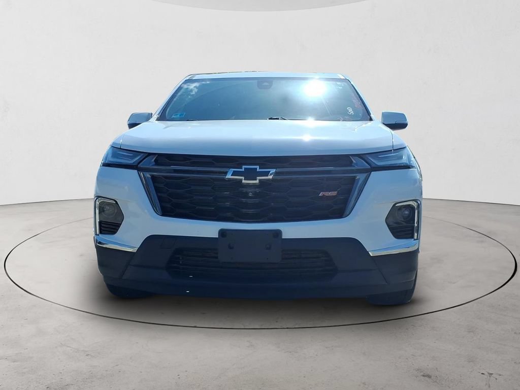 Used 2023 Chevrolet Traverse RS AWD/4WD image 2