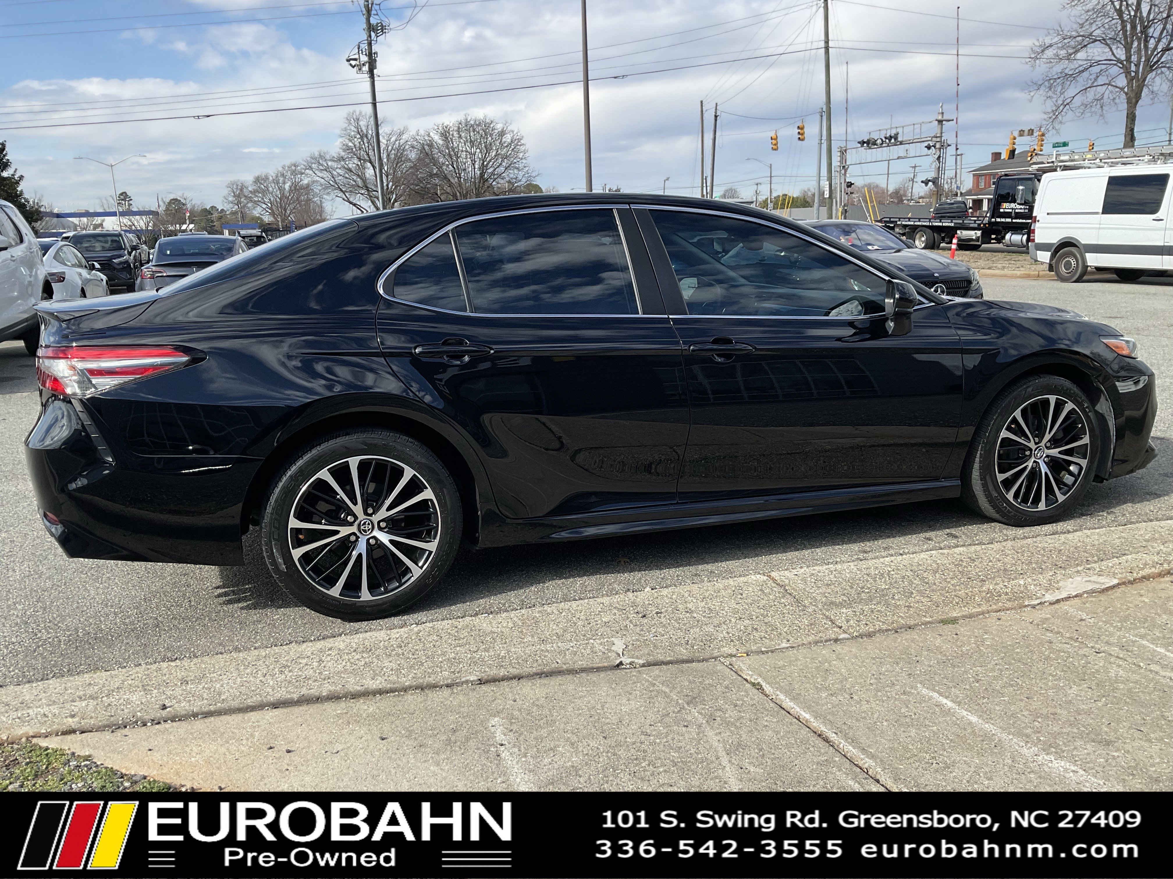 Used 2018 Toyota Camry L image 28