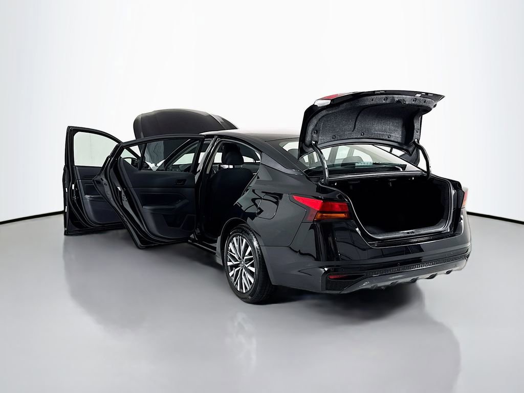 Used 2025 Nissan Altima 2.5 SV image 24