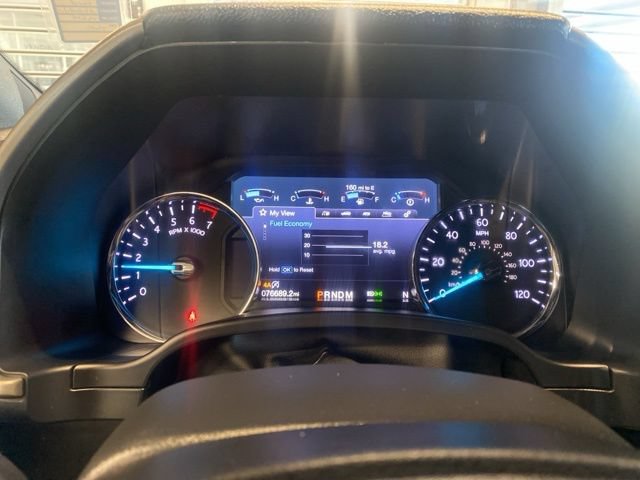 Used 2019 Ford Expedition XLT w/ Equipment Group 202A AWD/4WD image 18