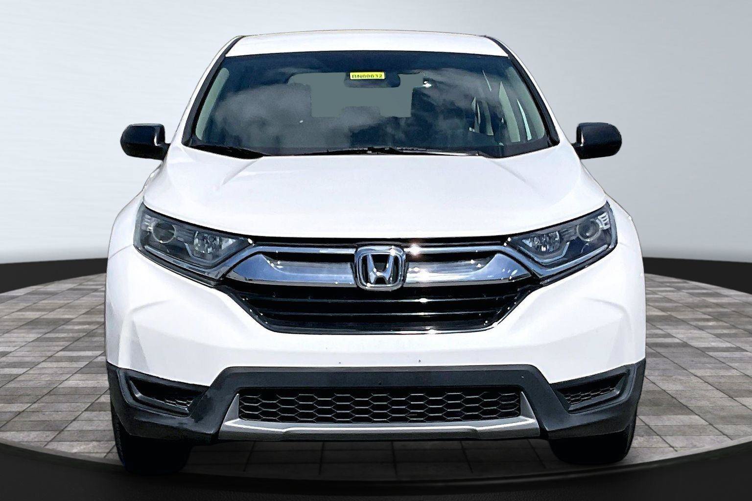 Used 2019 Honda CR-V LX image 2