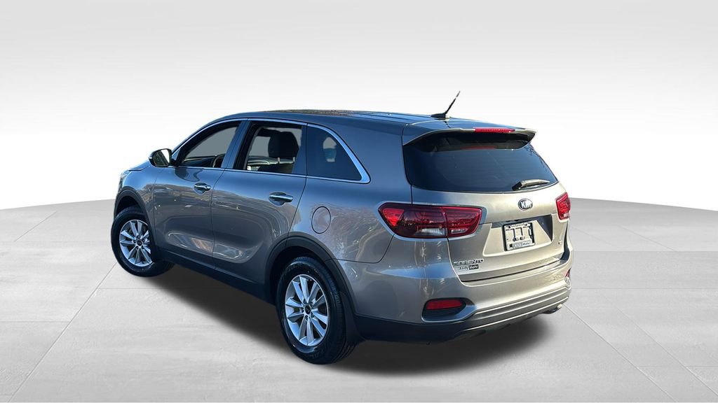 Used 2019 Kia Sorento LX image 5
