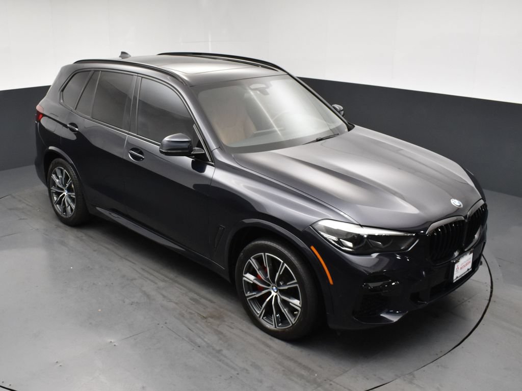 Used 2023 BMW X5 xDrive40i w/ M Sport Package AWD/4WD image 17