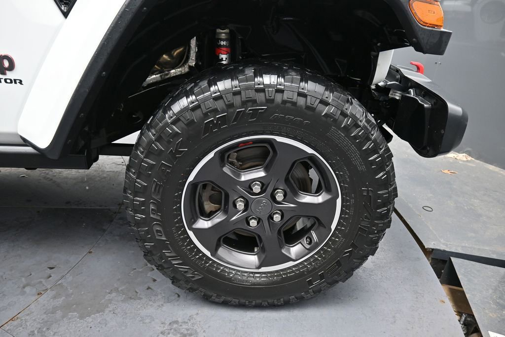 Used 2020 Jeep Gladiator Rubicon w/ Cold Weather Group AWD/4WD image 18