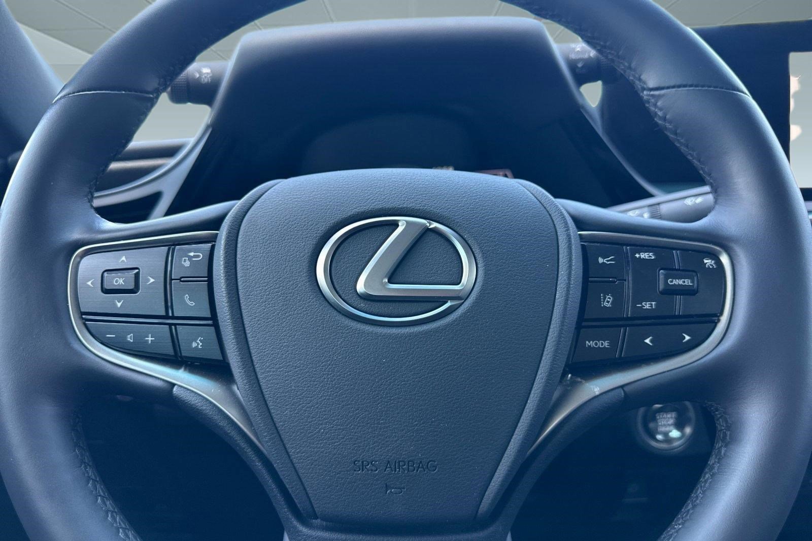 Certified 2025 Lexus ES 350 w/ Premium Package FWD image 18