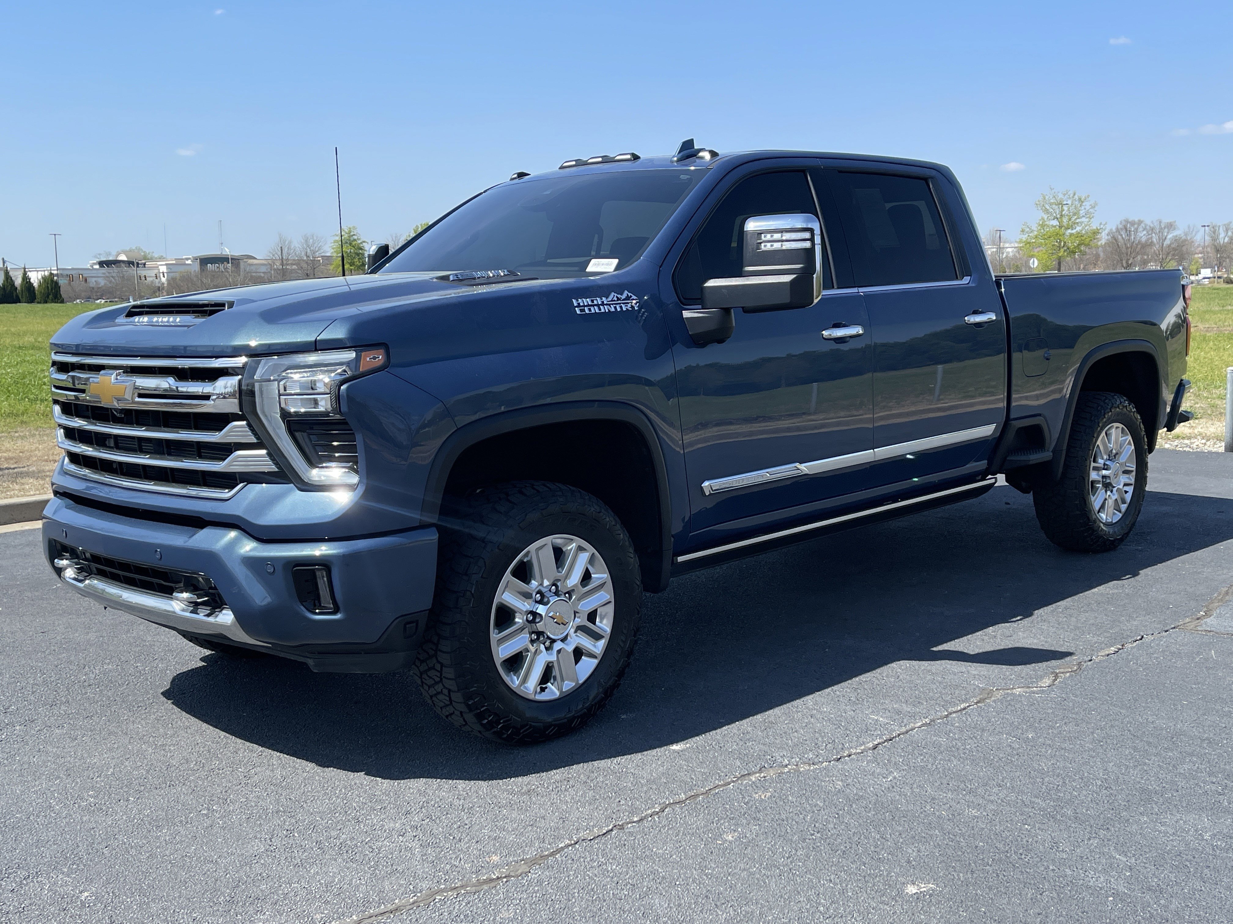 Used 2024 Chevrolet Silverado 2500 High Country w/ High Country Premium Package image 5